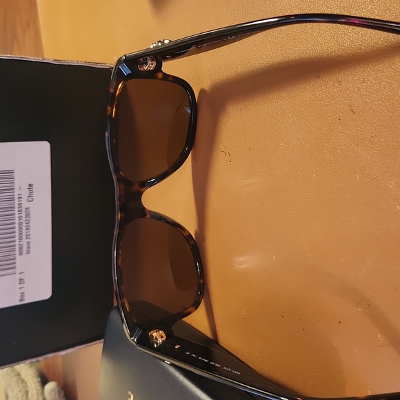 Versace sunglasses NWT - Picture 3 of 7